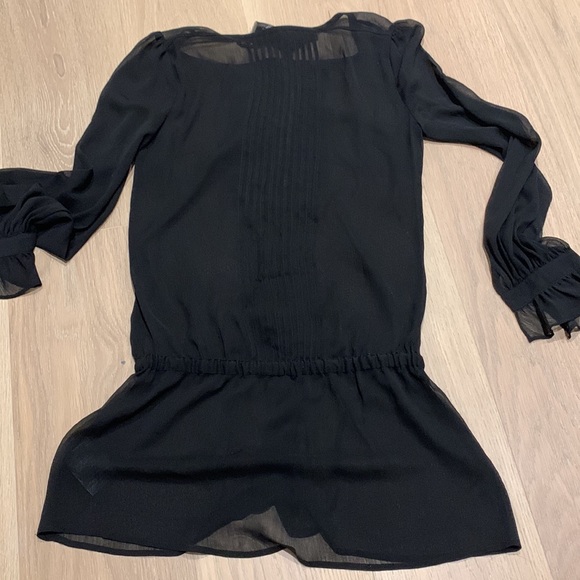 Never worn sheer blouse - Picture 7 of 7